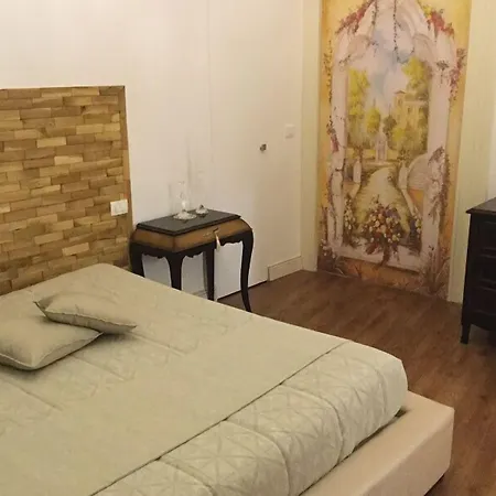 ベッド・アンド・ブレックファスト B＆b パラッツォ デル テアトロ