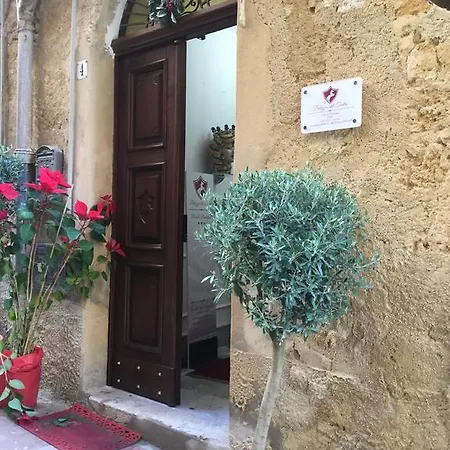 B&B Palazzo Del Teatro Bed & Breakfast 4*