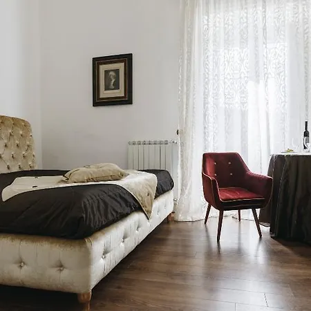 Bed & Breakfast B&B Palazzo Del Teatro 4*