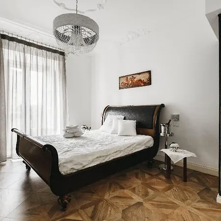 Bed & Breakfast B&B Palazzo Del Teatro 4*